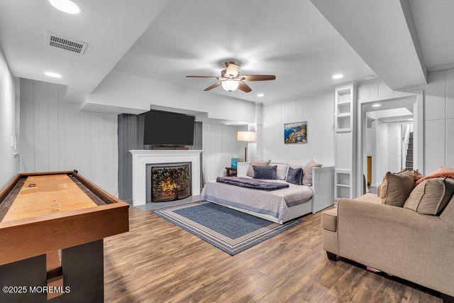 8 Deal Lake Court, Asbury Park, NJ 07712