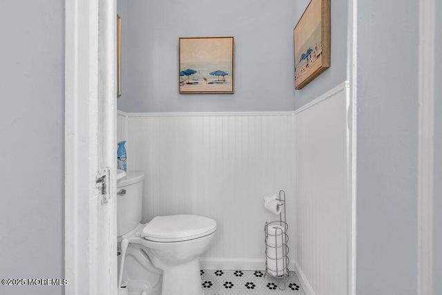 8 Deal Lake Court, Asbury Park, NJ 07712