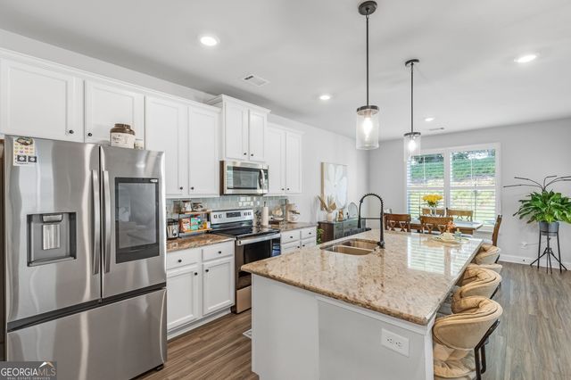 5317 Fox Hill Lane, Oakwood, GA 30566