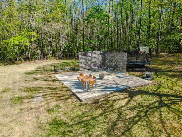 8086 Beaver Pond RD, Gloucester, VA 23061