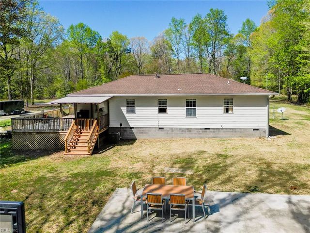 8086 Beaver Pond RD, Gloucester, VA 23061