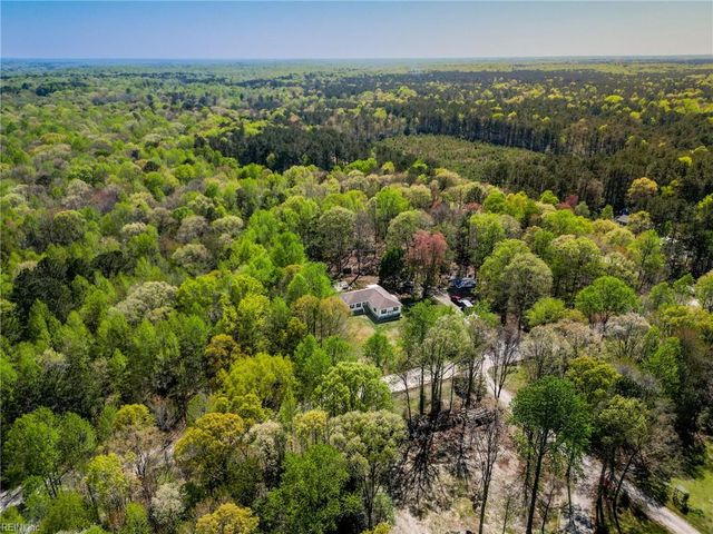 8086 Beaver Pond RD, Gloucester, VA 23061
