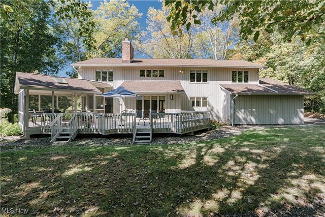 15 Laurel Hill Lane, Pepper Pike, OH 44124