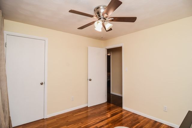 215 Trull Lane E, Lowell, MA 01852