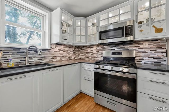 8034 Packard Avenue, Berkeley, MO 63134