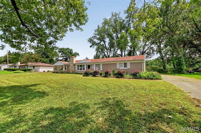 8034 Packard Avenue, Berkeley, MO 63134