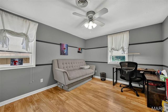 8034 Packard Avenue, Berkeley, MO 63134