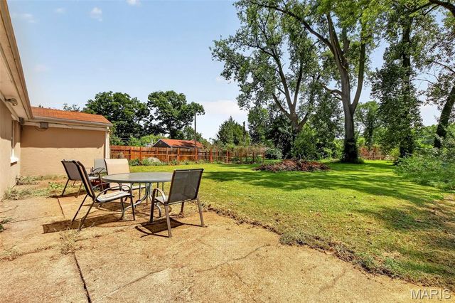 8034 Packard Avenue, Berkeley, MO 63134