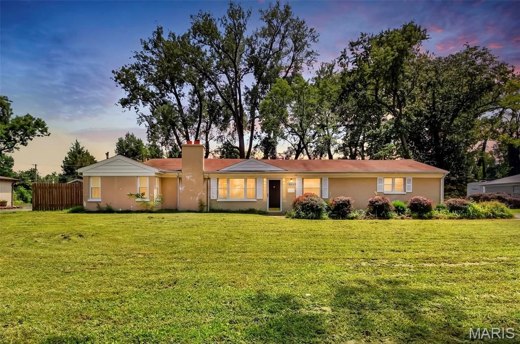 8034 Packard Avenue, Berkeley, MO 63134