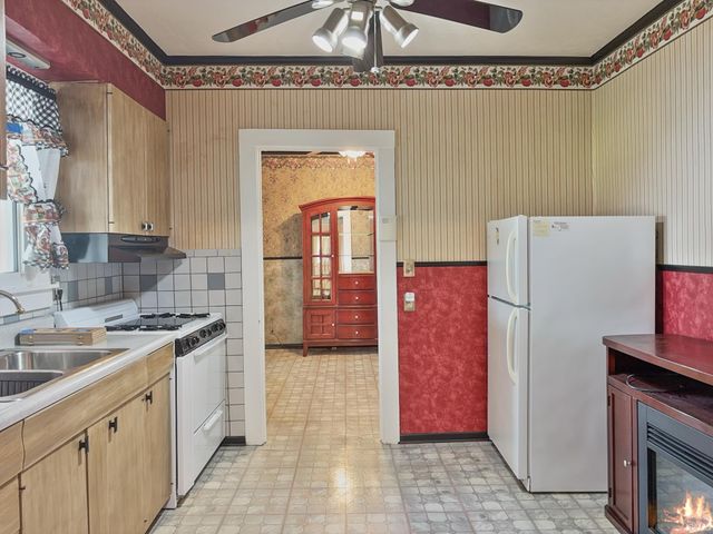 1402 Keller Street, Evansville, IN 47710