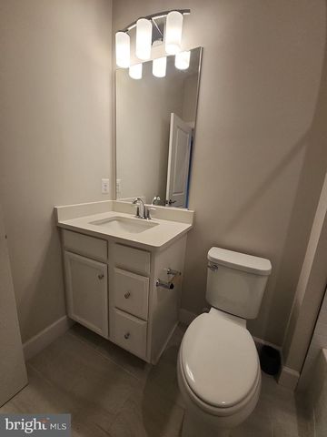 6730 BELCREST RD, Hyattsville, MD 20782