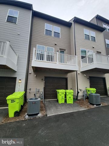 6730 BELCREST RD, Hyattsville, MD 20782