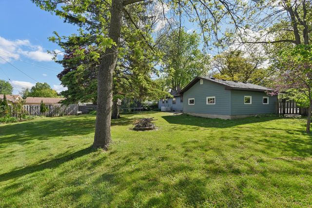 6101 Upper Afton Circle, Woodbury, MN 55125
