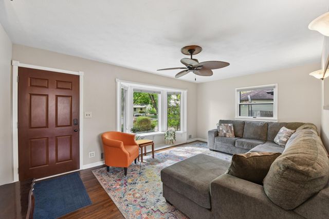 6101 Upper Afton Circle, Woodbury, MN 55125