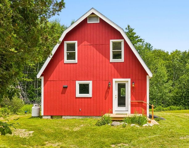 196 Kinsman Road, Grafton, NH 03240