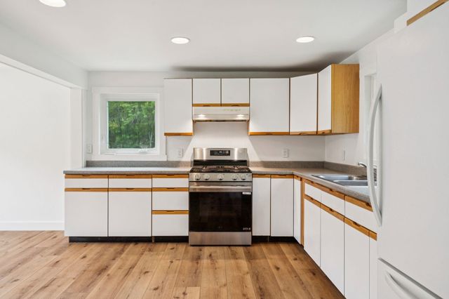 196 Kinsman Road, Grafton, NH 03240