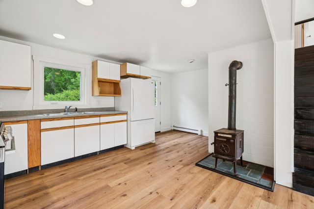 196 Kinsman Road, Grafton, NH 03240