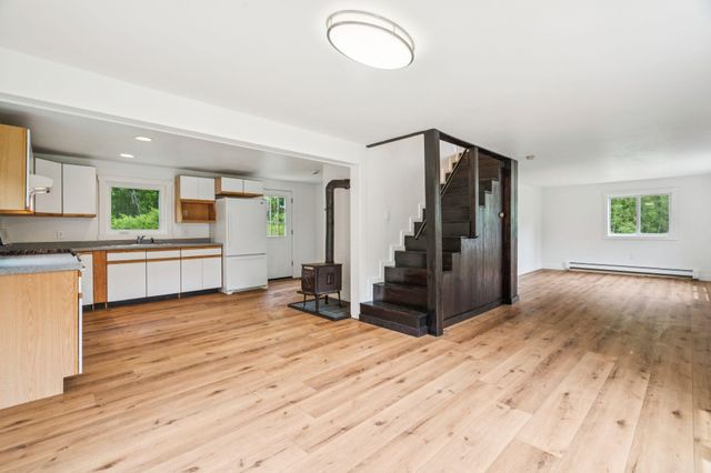 196 Kinsman Road, Grafton, NH 03240