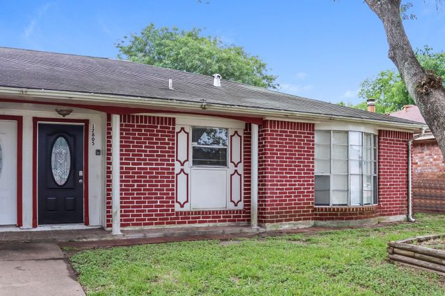 12805 Bexley Drive, Houston, TX 77099