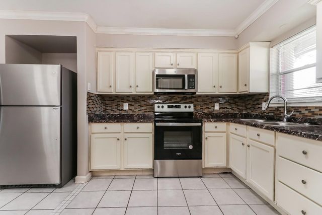 12805 Bexley Drive, Houston, TX 77099