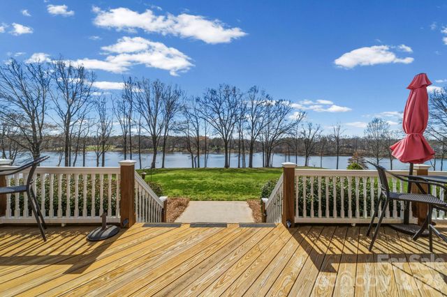 1132 Village Lake Drive, Monroe, NC 28110