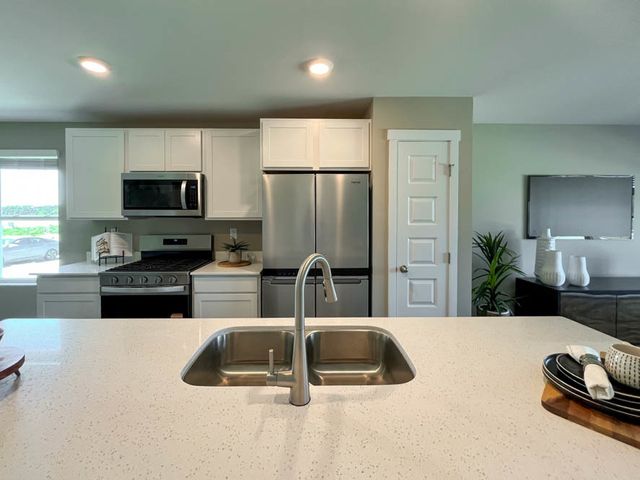 2326 Noble Lane, Yorkville, IL 60560