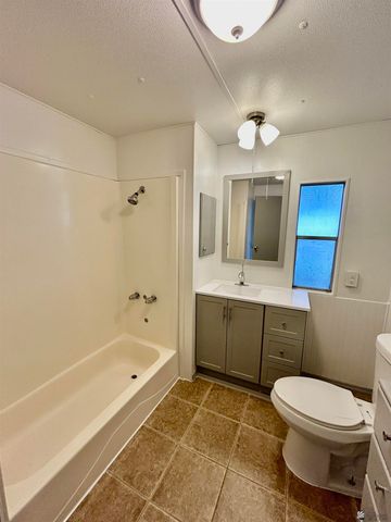 13291 E 40 St, Yuma, AZ 85367