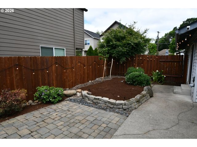 1910 Se 114TH Ct B, Vancouver, WA 98664