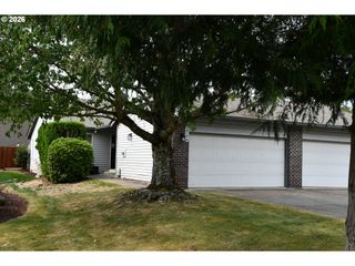 1910 Se 114TH Ct B, Vancouver, WA 98664