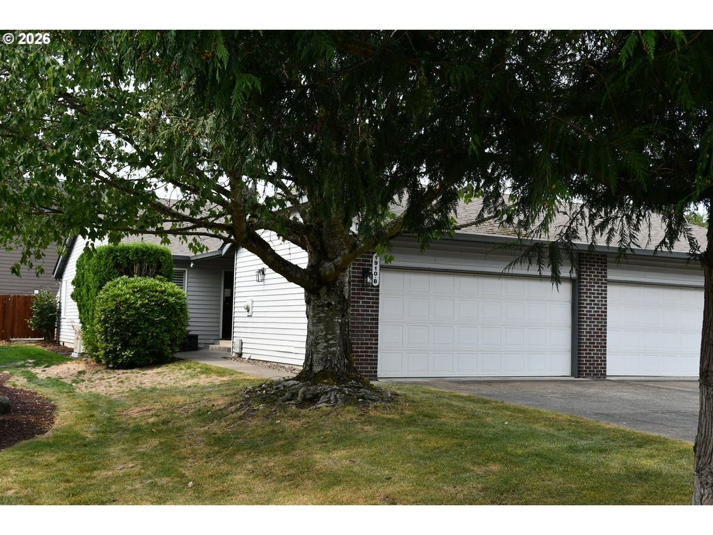 1910 Se 114TH Ct B, Vancouver, WA 98664