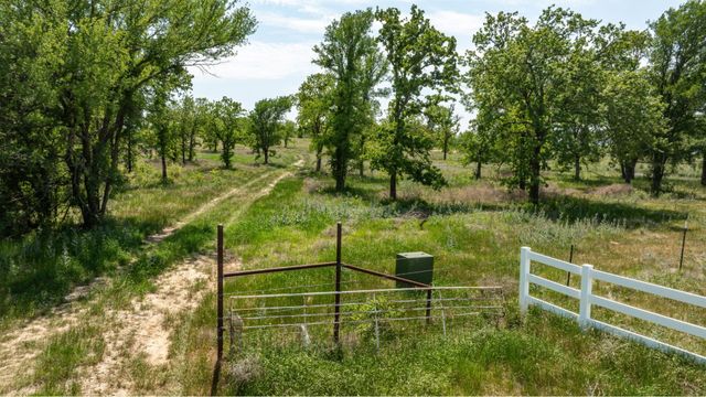 113 Homestead Court, Lipan, TX 76462