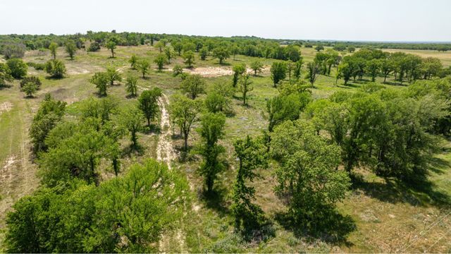 113 Homestead Court, Lipan, TX 76462