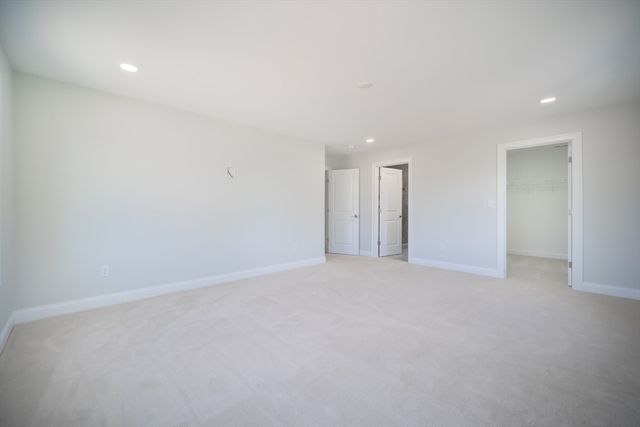 11 Strongwater Drive, Salem, MA 01970