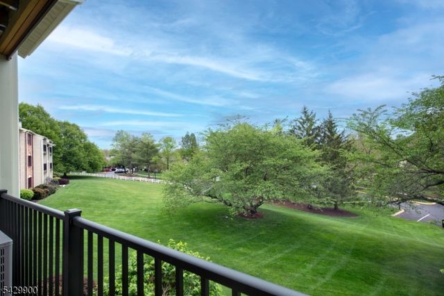 142 Woodward Ln, Bernards Twp., NJ 07920