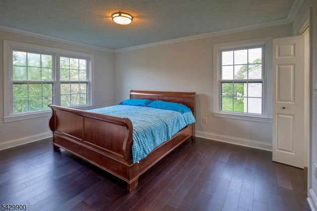 142 Woodward Ln, Bernards Twp., NJ 07920