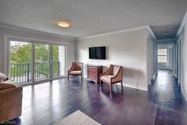 142 Woodward Ln, Bernards Twp., NJ 07920