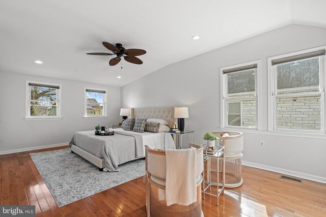 3021 24TH ST NE, Washington, DC 20018