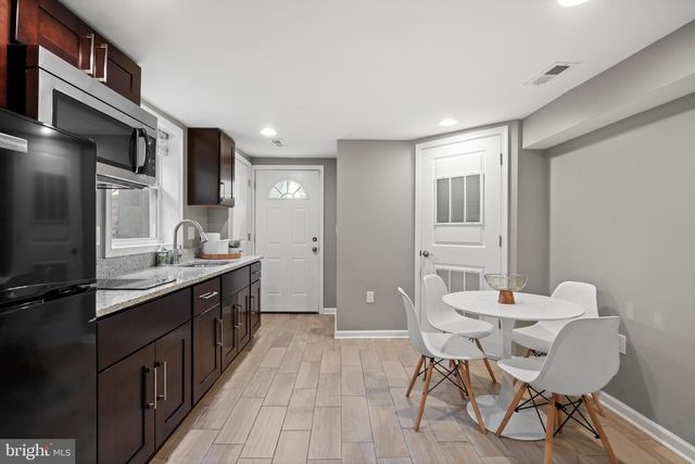 3021 24TH ST NE, Washington, DC 20018