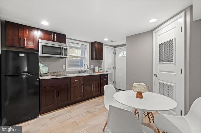 3021 24TH ST NE, Washington, DC 20018