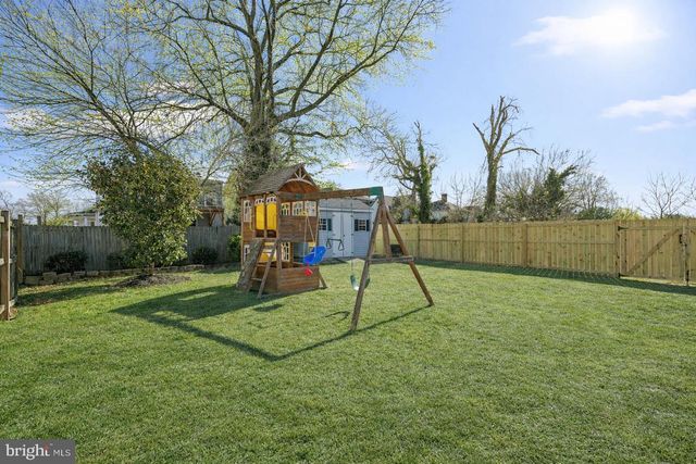 3021 24TH ST NE, Washington, DC 20018