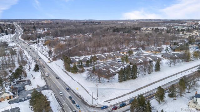 983 Wexford Way, Rochester Hills, MI 48307