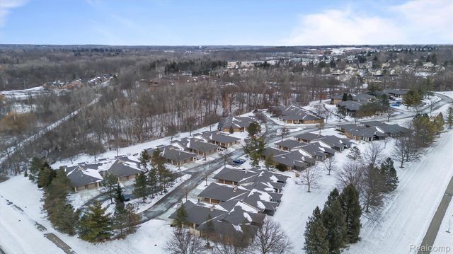 983 Wexford Way, Rochester Hills, MI 48307