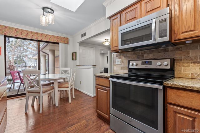 983 Wexford Way, Rochester Hills, MI 48307