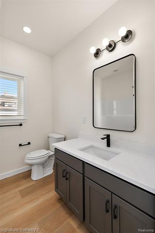 2701 Mcclellan Street, Detroit, MI 48214