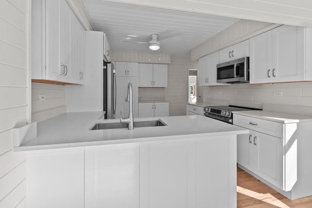 W3926 Springbrook ROAD, Lake Geneva, WI 53147