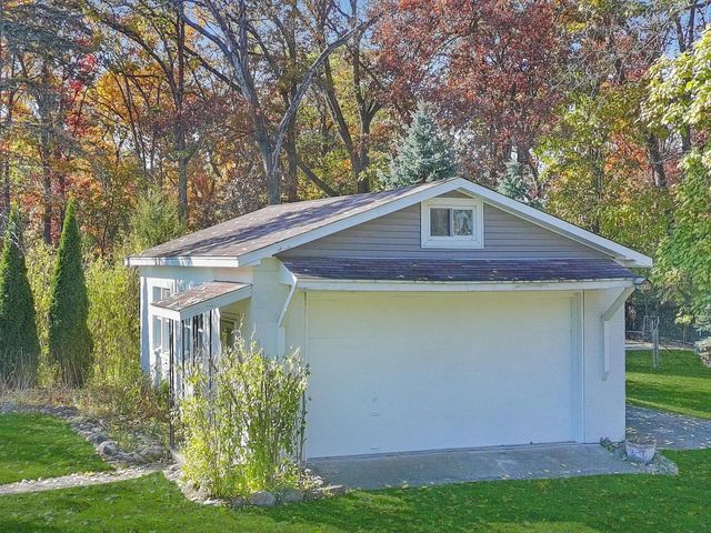 W3926 Springbrook ROAD, Lake Geneva, WI 53147