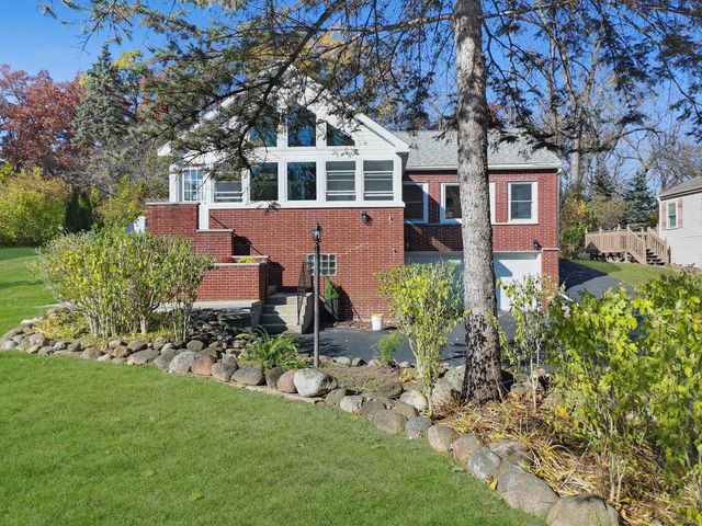 W3926 Springbrook ROAD, Lake Geneva, WI 53147