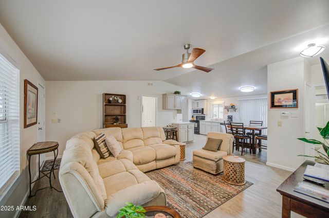 2208 W BASELINE Avenue 67, Apache Junction, AZ 85120