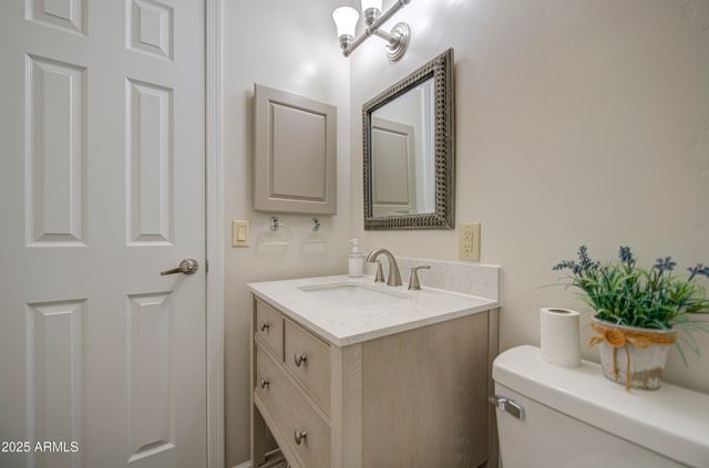 2208 W BASELINE Avenue 67, Apache Junction, AZ 85120