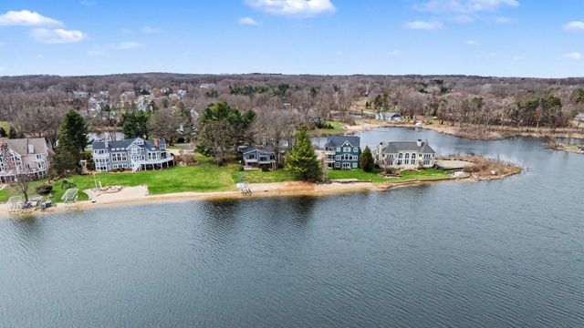 7025 Eagle Hts Drive, Texas Twp, MI 49071